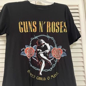 Guns N’ Roses shirt, large